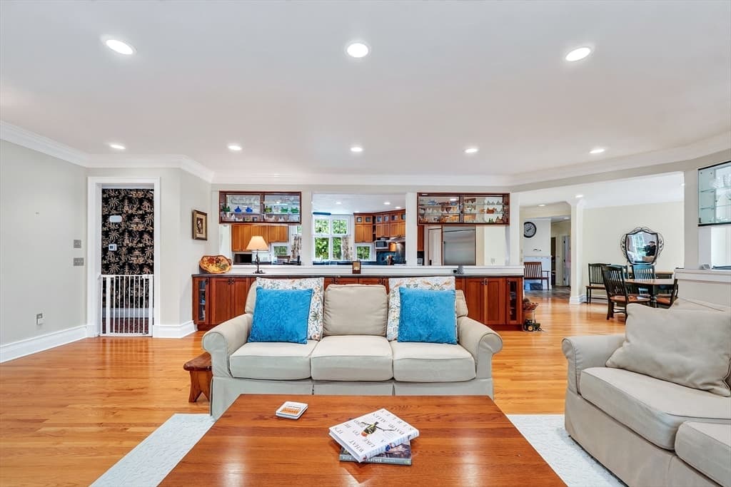 Single Family Residence at 10 Rockmeadow Road, Westwood MA 02090, Westwood, photo 4 of 38