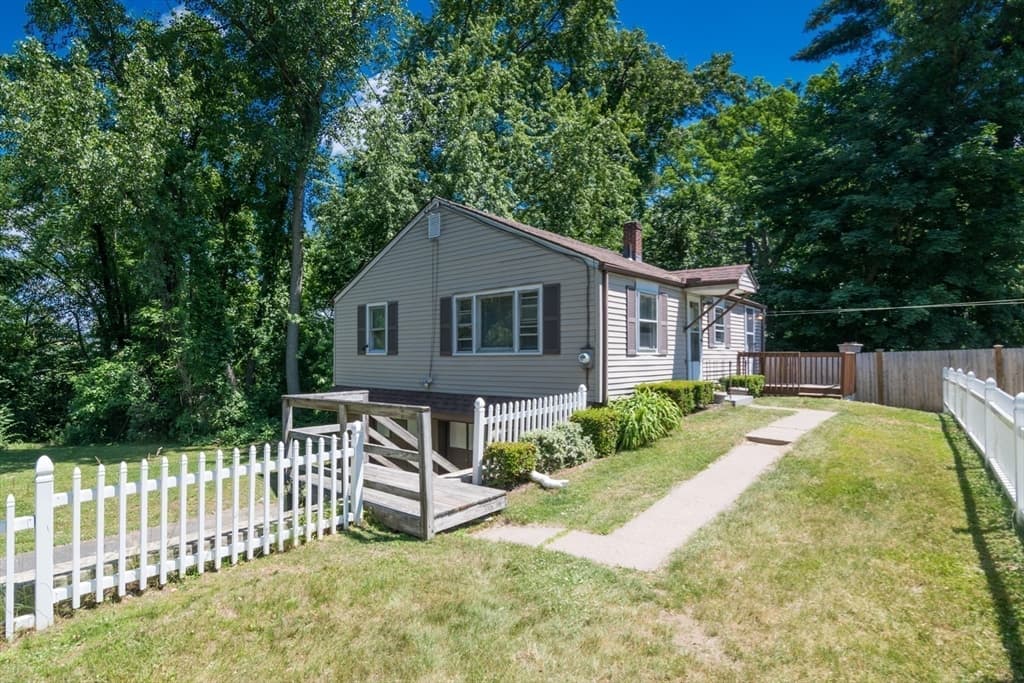 Single Family Residence at 1466-1468 Page Blvd, Springfield MA 01104, Springfield, photo 30 of 42