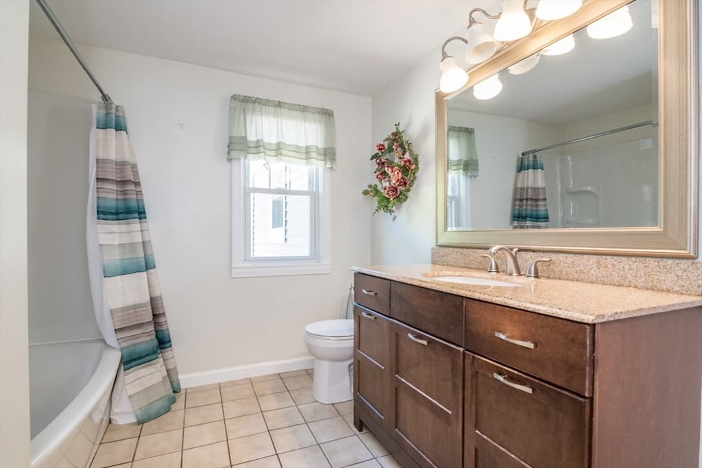 Single Family Residence at 1466-1468 Page Blvd, Springfield MA 01104, Springfield, photo 19 of 42