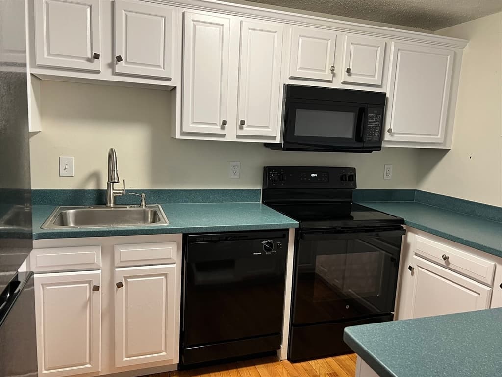 20 Abbey Rd # 306, Leominster MA 01453 photo 2