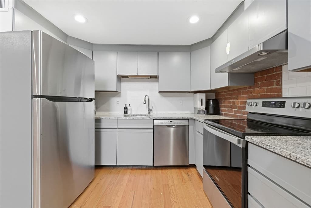 321 Plantation St # 300, Worcester MA 01604 photo 17