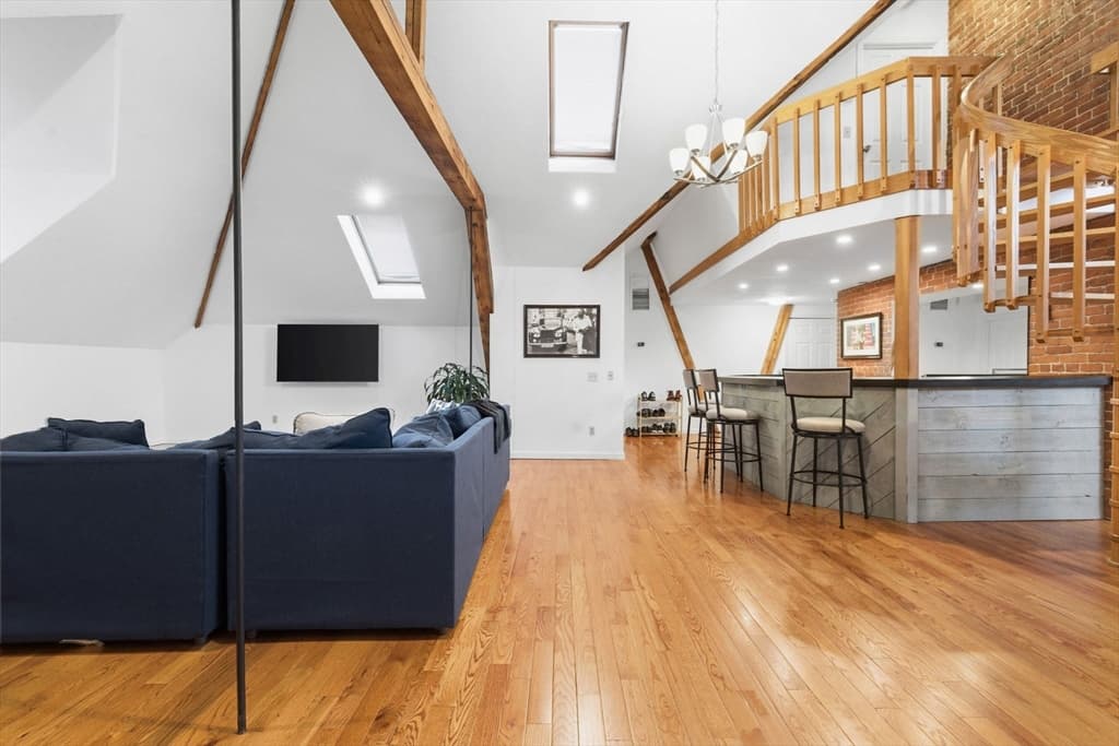 321 Plantation St # 300, Worcester MA 01604 photo 5