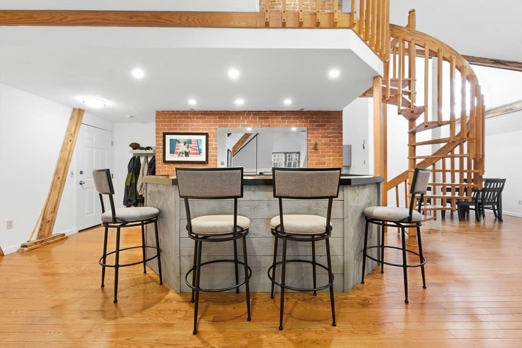 321 Plantation St # 300, Worcester MA 01604 photo 9