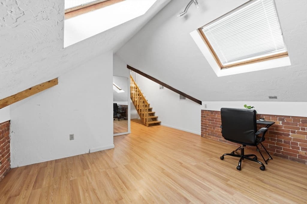 321 Plantation St # 300, Worcester MA 01604 photo 24