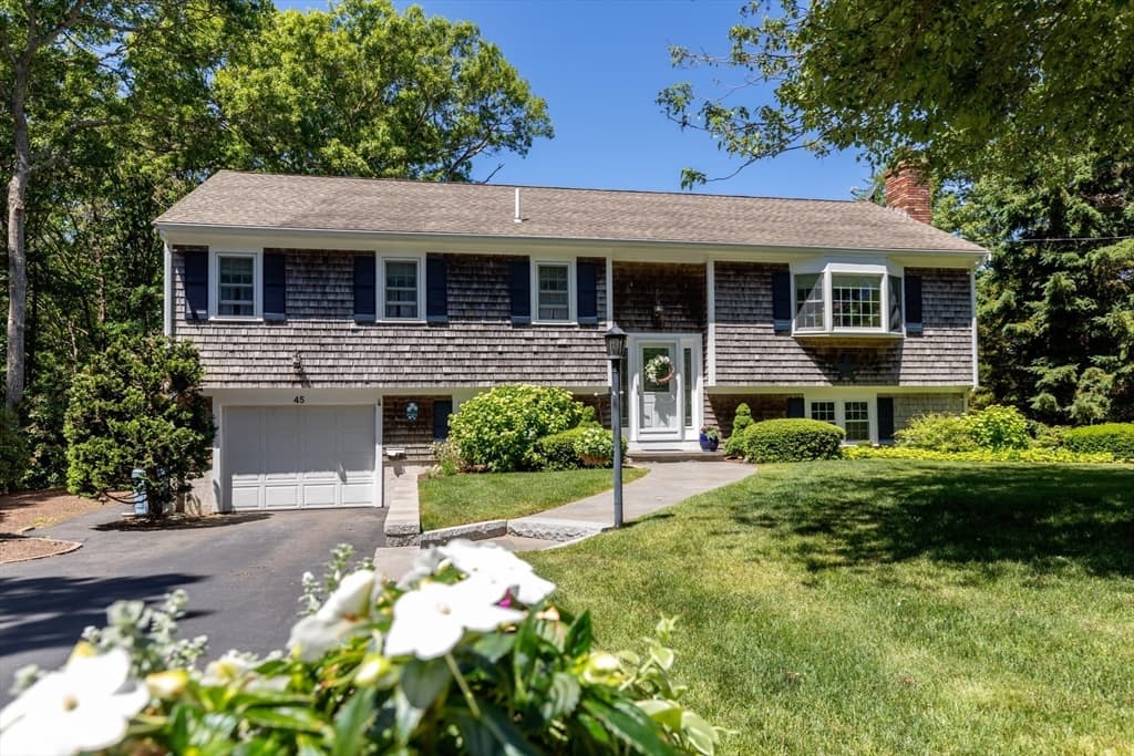 Single Family Residence at 45 Sierra Way, Yarmouth MA 02673, photo 2 of 33