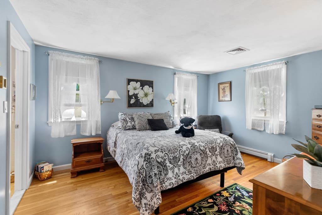 Single Family Residence at 45 Sierra Way, Yarmouth MA 02673, photo 13 of 33