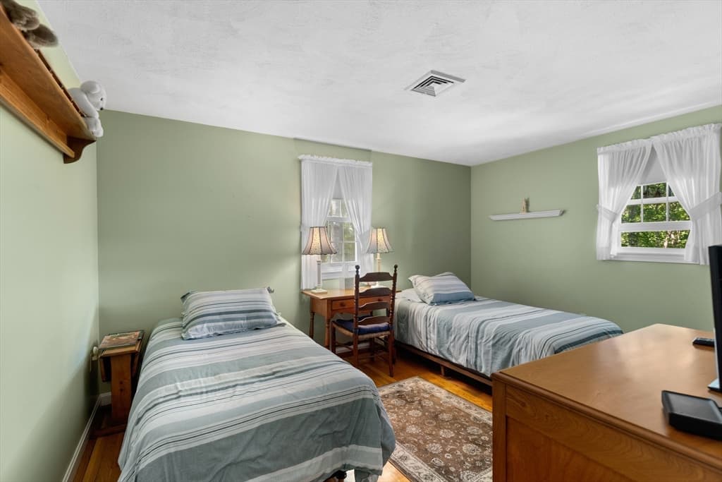 Single Family Residence at 45 Sierra Way, Yarmouth MA 02673, photo 16 of 33