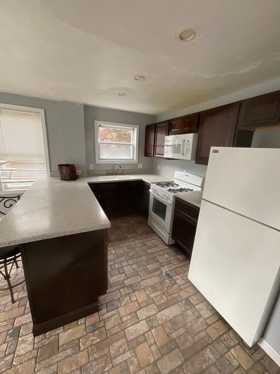 953 Globe St, Fall River MA 02724 photo 8