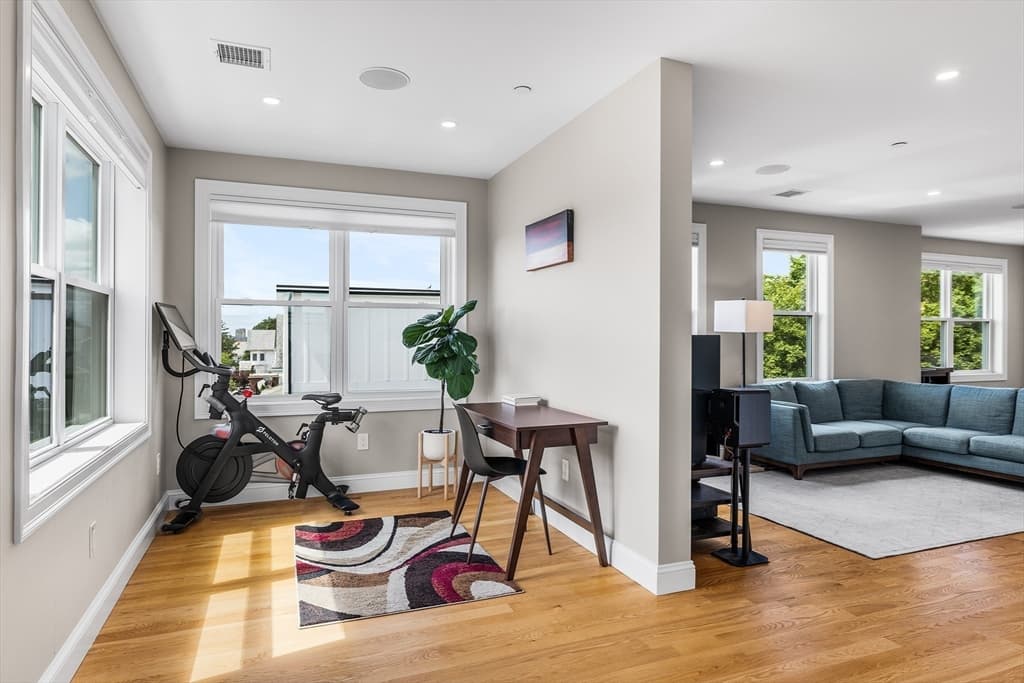 Condominium at 170 Bradford St # 3, Everett MA 02149, Everett, photo 22 of 31