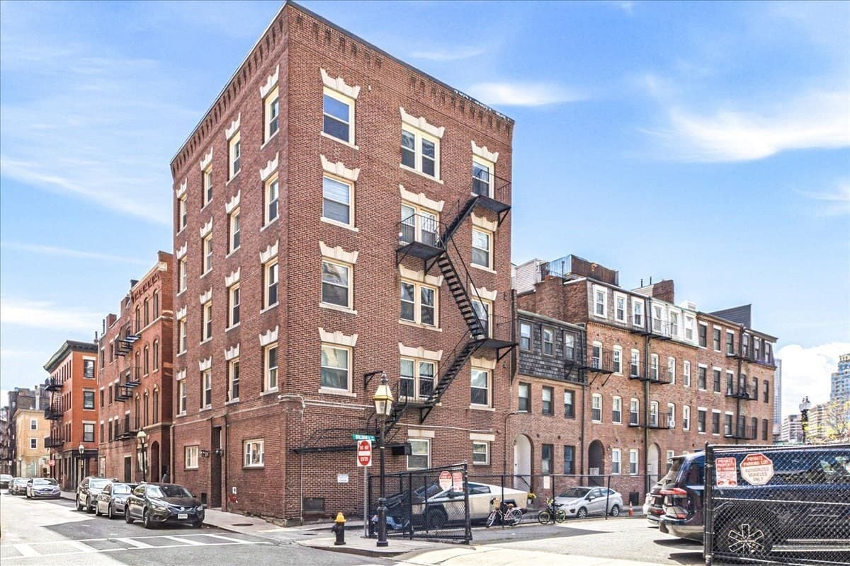 Condominium at 7 Stillman Pl # 5, Boston MA 02113, photo 17 of 17