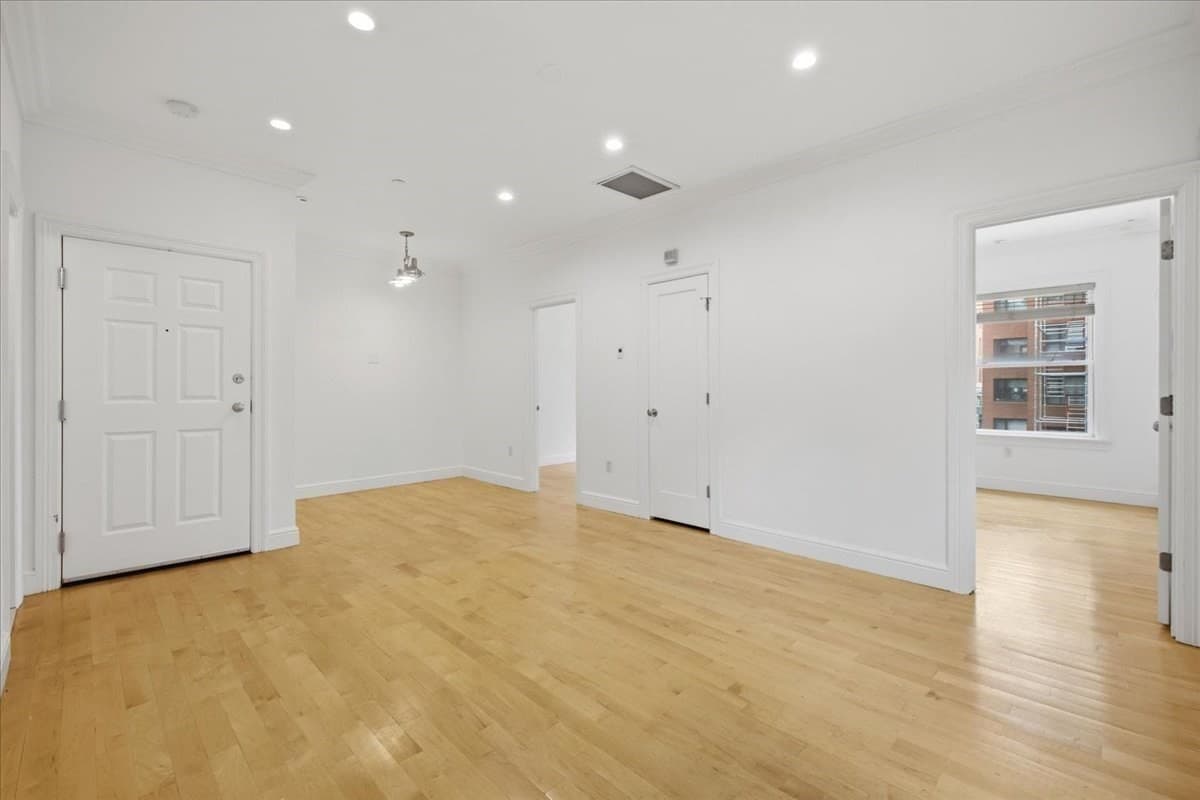 Condominium at 7 Stillman Pl # 5, Boston MA 02113, photo 3 of 17