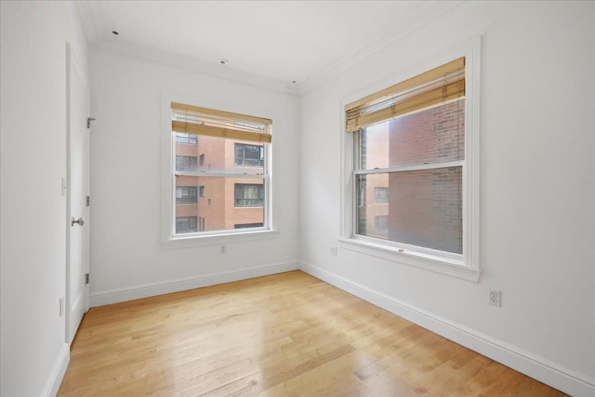 Condominium at 7 Stillman Pl # 5, Boston MA 02113, photo 14 of 17
