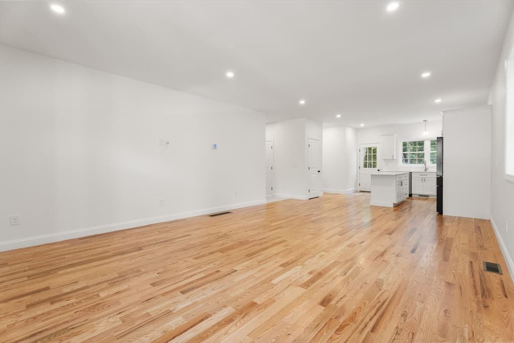 51 Spencer # A, Millis MA 02054 photo 8