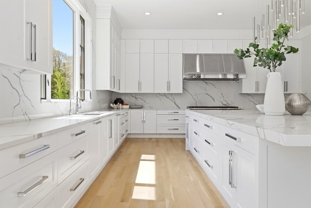 33 Sears Rd, Brookline MA 02445 photo 12