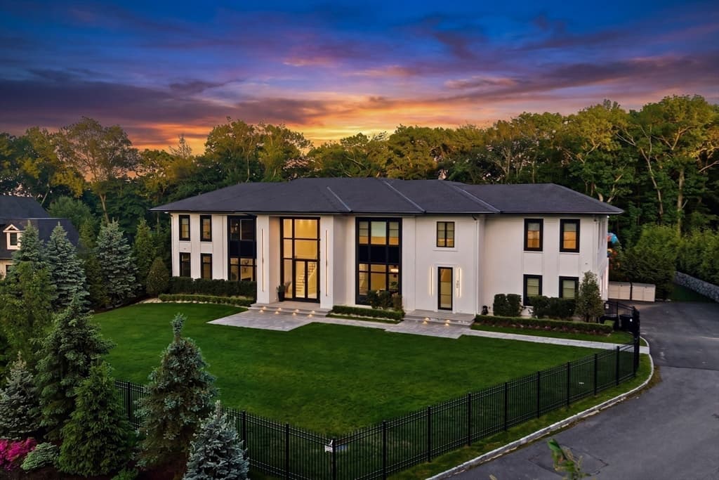33 Sears Rd, Brookline MA 02445 photo 41