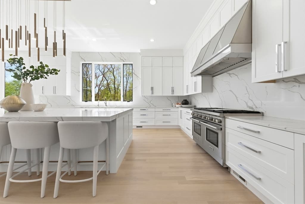 33 Sears Rd, Brookline MA 02445 photo 11