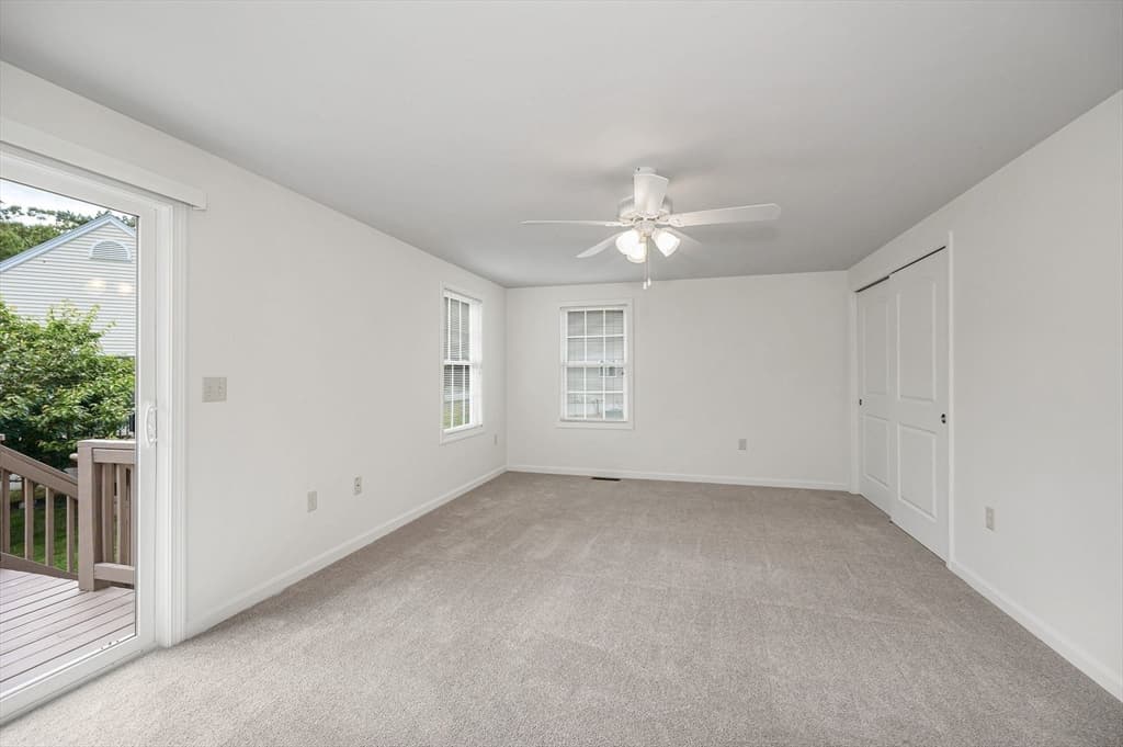 Condominium at 24 Royal Ave # 24, Dracut MA 01826, photo 14 of 26