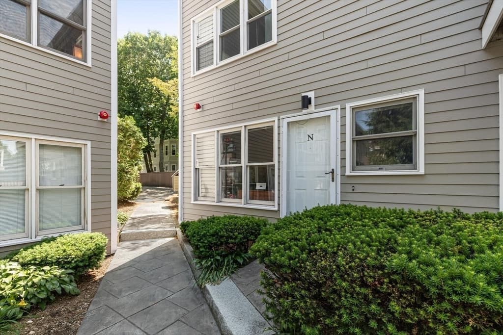 Condominium at 54 Crescent Ave, Boston MA 02125, photo 22 of 23