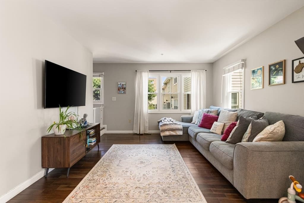 Condominium at 54 Crescent Ave, Boston MA 02125, photo 3 of 23