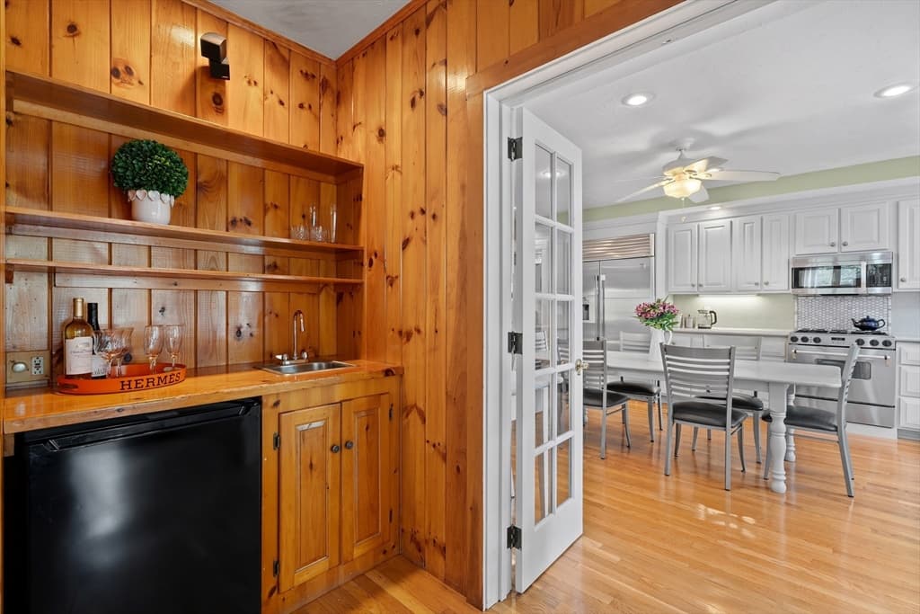 Single Family Residence at 128 Prospect Ave, Quincy MA 02170, Quincy, photo 16 of 42