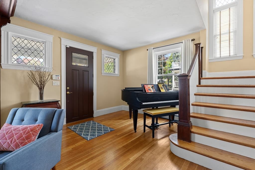 Single Family Residence at 128 Prospect Ave, Quincy MA 02170, Quincy, photo 7 of 42