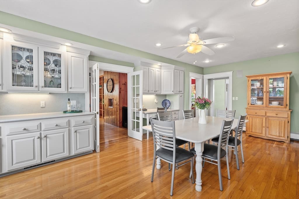 Single Family Residence at 128 Prospect Ave, Quincy MA 02170, Quincy, photo 15 of 42