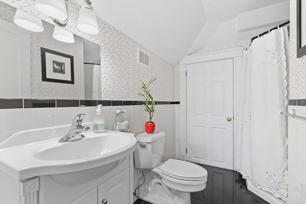 Single Family Residence at 128 Prospect Ave, Quincy MA 02170, Quincy, photo 29 of 42