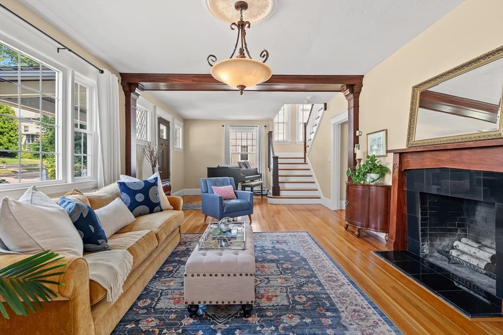 Single Family Residence at 128 Prospect Ave, Quincy MA 02170, Quincy, photo 8 of 42