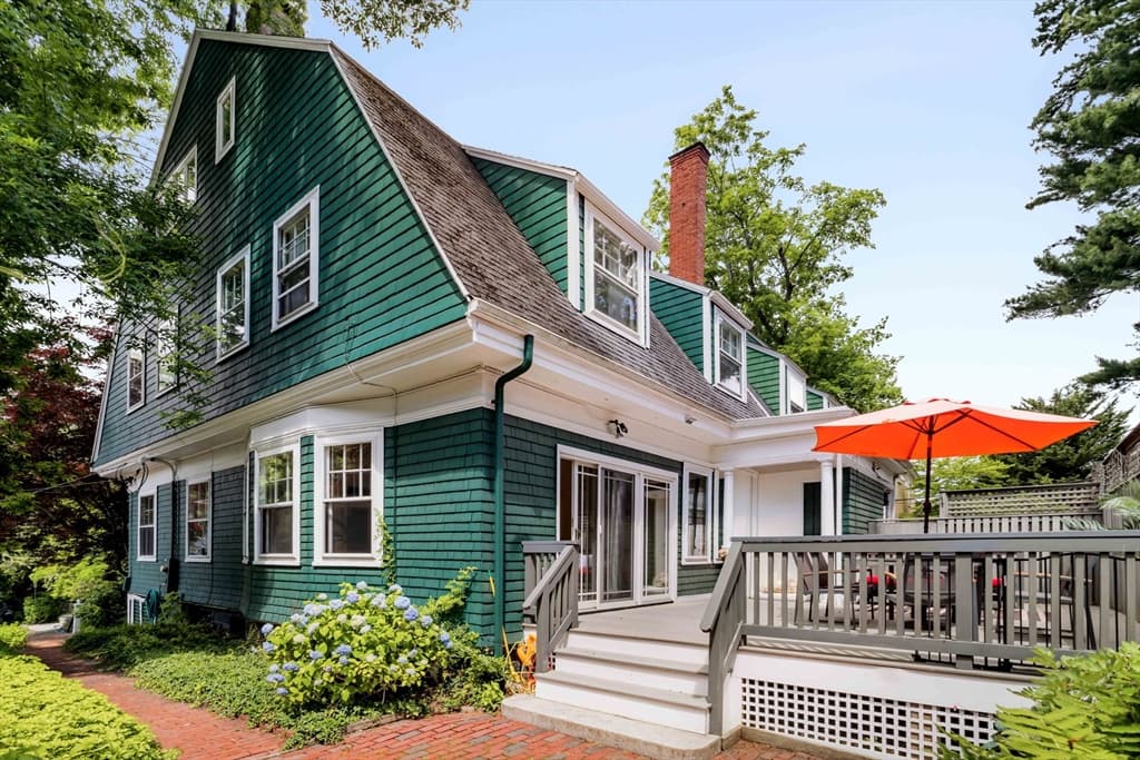 86 Avon Hill Street, Cambridge MA 02140 photo 2