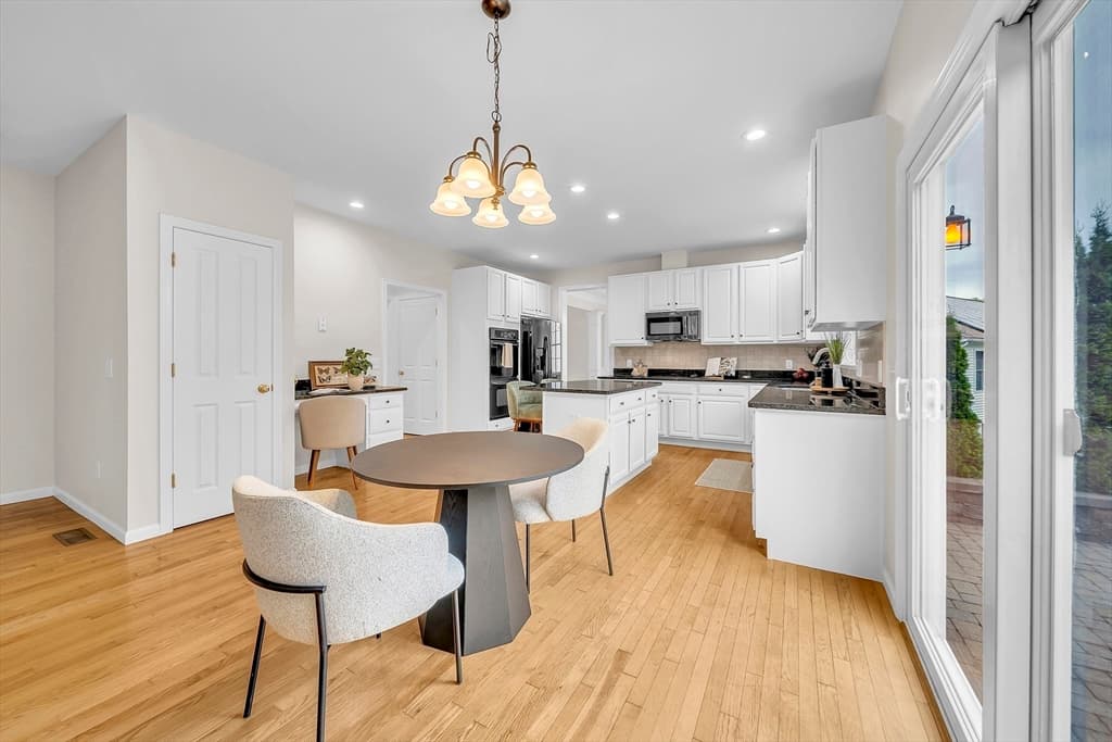 Single Family Residence at 37 Aspen Ave, Grafton MA 01560, Grafton, photo 6 of 42