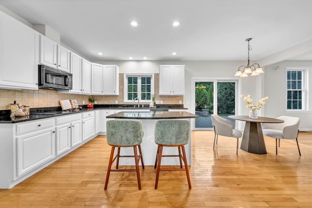 Single Family Residence at 37 Aspen Ave, Grafton MA 01560, Grafton, photo 3 of 42