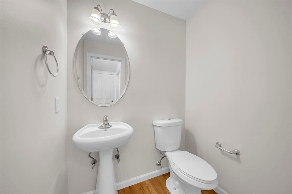 Single Family Residence at 37 Aspen Ave, Grafton MA 01560, Grafton, photo 11 of 42