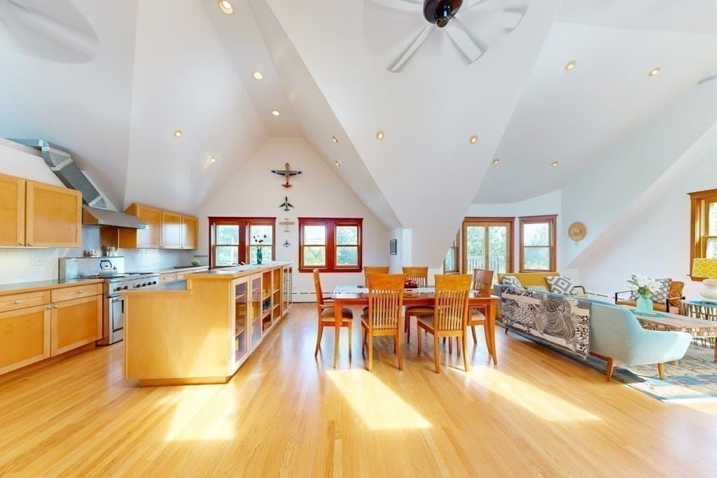 3 Family at 2 Brastow Ave., Somerville MA 02143, Somerville, photo 24 of 42