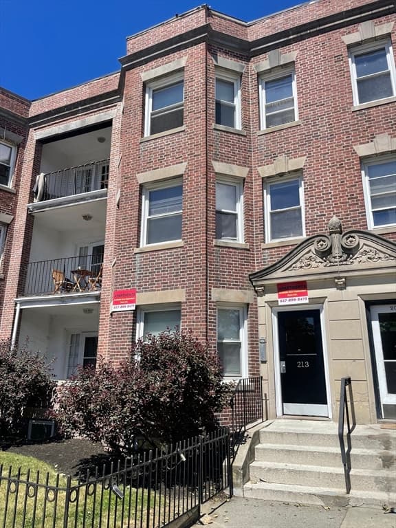 213 Chestnut Hill Ave, Boston MA 02135 photo 3
