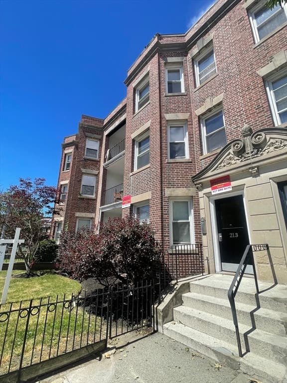 213 Chestnut Hill Ave, Boston MA 02135 photo 41