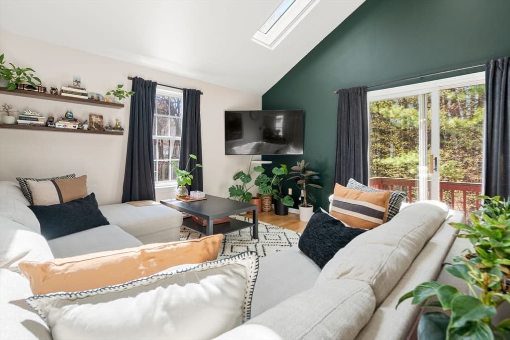 Single Family Residence at 12 Magnolia Lane, Marlborough MA 01752, Marlborough, photo 13 of 36
