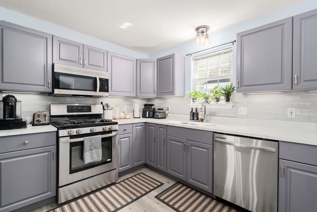 Single Family Residence at 12 Magnolia Lane, Marlborough MA 01752, Marlborough, photo 11 of 36