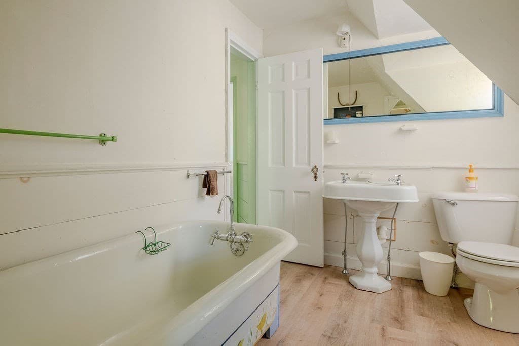 Single Family Residence at 2950 Old Kings Hwy, Wellfleet MA 02667, photo 22 of 42