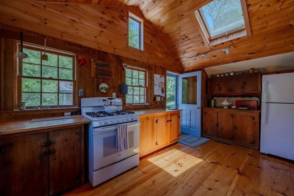 Single Family Residence at 2950 Old Kings Hwy, Wellfleet MA 02667, photo 7 of 42