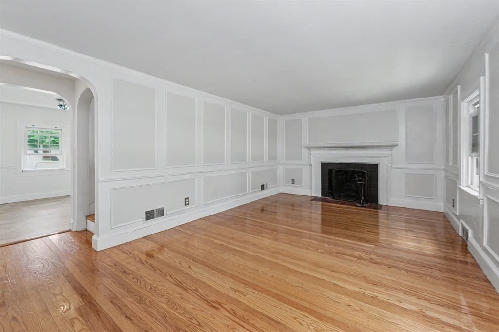 Single Family Residence at 25 Moynihan Rd, Hamilton MA 01982, Hamilton, photo 16 of 42