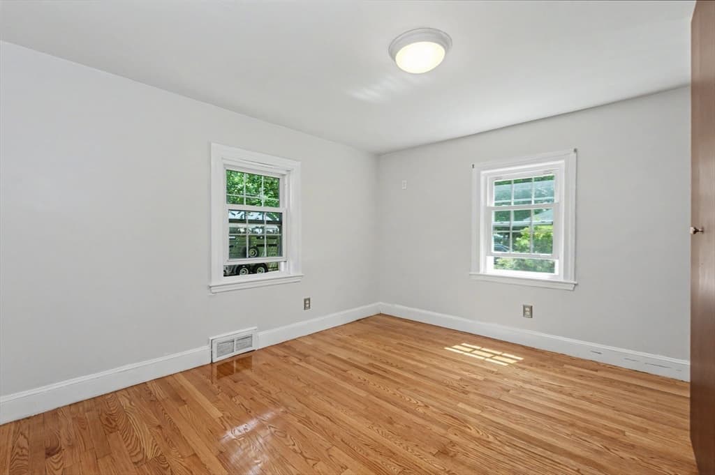 Single Family Residence at 25 Moynihan Rd, Hamilton MA 01982, Hamilton, photo 31 of 42