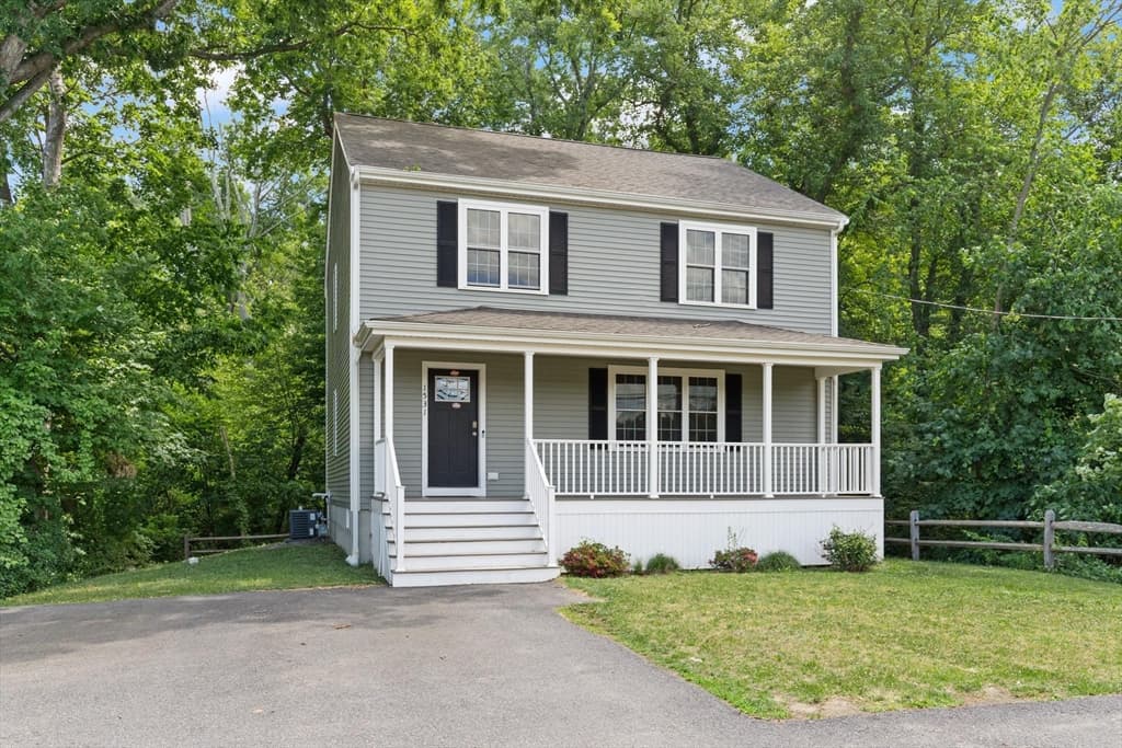 1531 Broadway, Raynham MA 02767