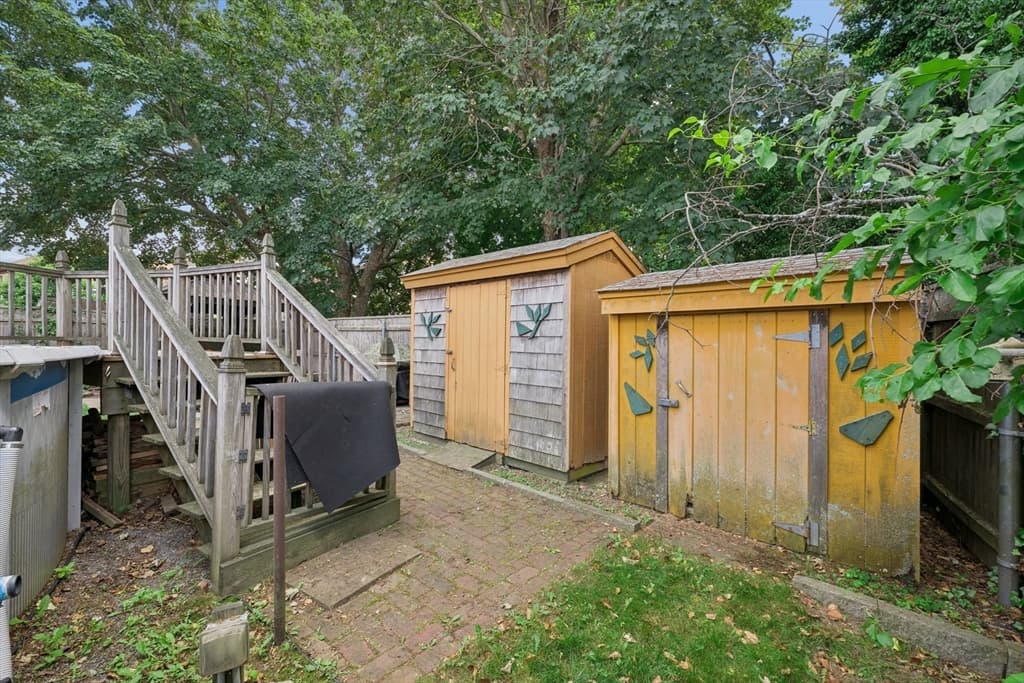 45 Bright St, Fall River MA 02721 photo 6