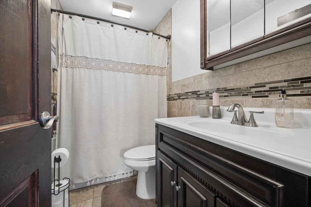 45 Bright St, Fall River MA 02721 photo 14