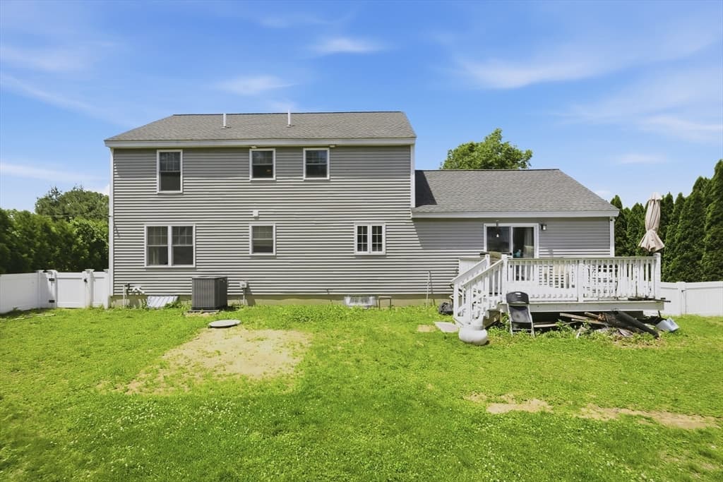 Single Family Residence at 686 Willard Street, Leominster MA 01453, photo 34 of 39