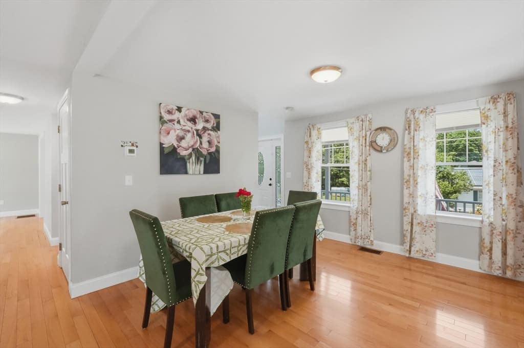 Single Family Residence at 686 Willard Street, Leominster MA 01453, photo 15 of 39