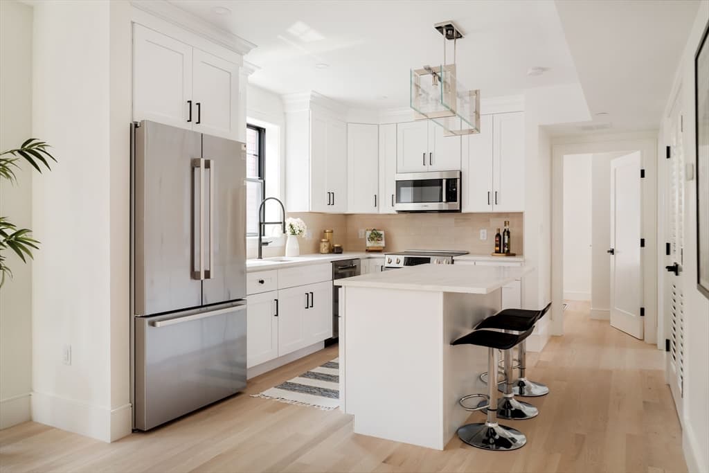 387 Norfolk St # 1, Cambridge MA 02139 photo 3