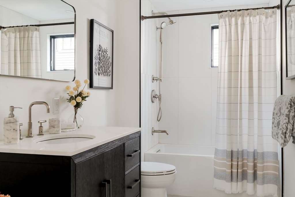 387 Norfolk St # 1, Cambridge MA 02139 photo 32