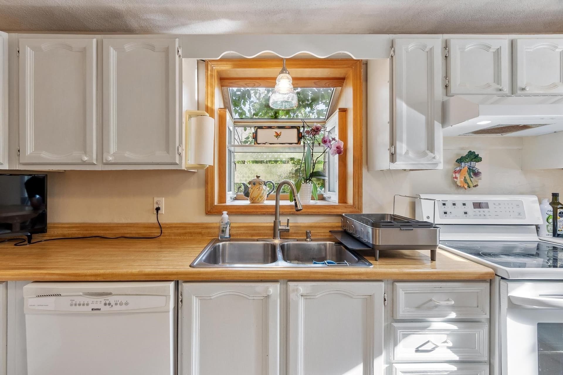 Single Family Residence at 80 High St, Wilmington MA 01887, photo 13 of 31