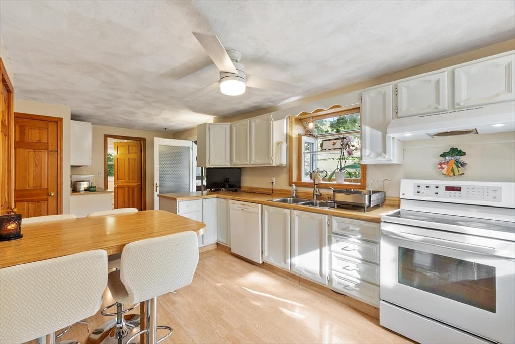 80 High St, Wilmington MA 01887 photo 12